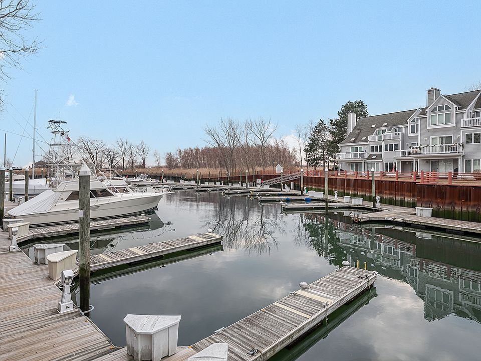 171 Breakers Lane