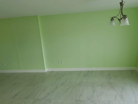 3rd image of 4001 Hillcrest Dr APT 1006