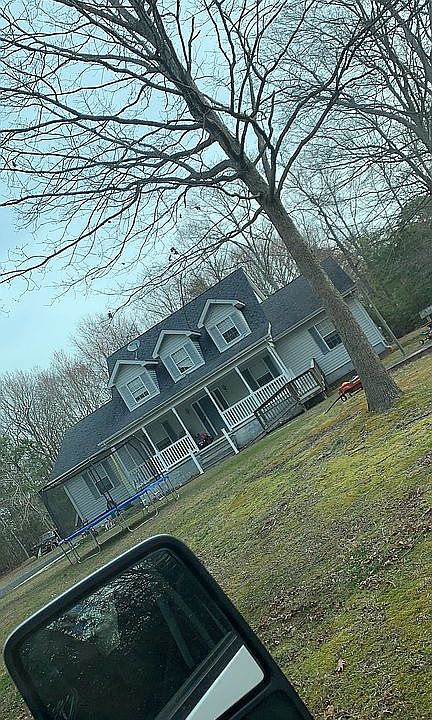 2nd image of 19786 Carter Ln