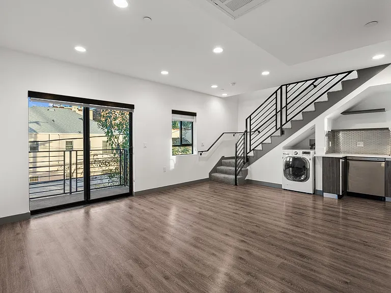 Alexandria 178 Townhomes LLC — Photo 13