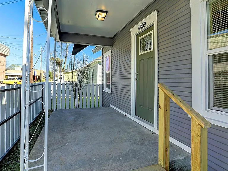 4809 Eli St — Photo 2