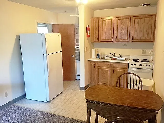 705 W Main St — Photo 7