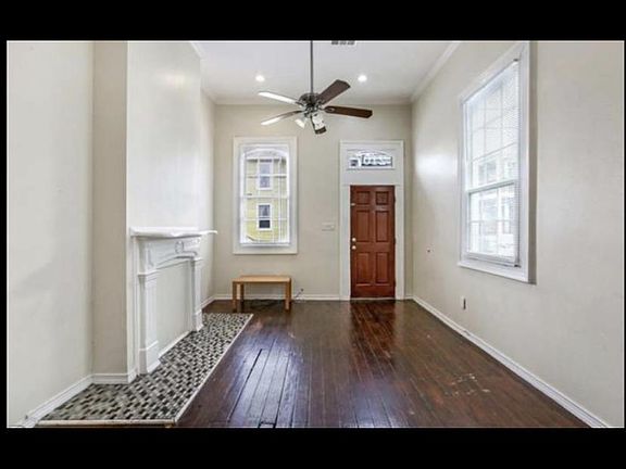 3rd image of 2107 4th St #1
