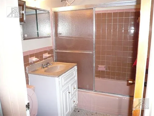 48 Green St #409 — Photo 17
