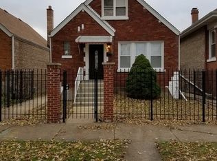 5228 S Whipple St, Chicago, IL 60632