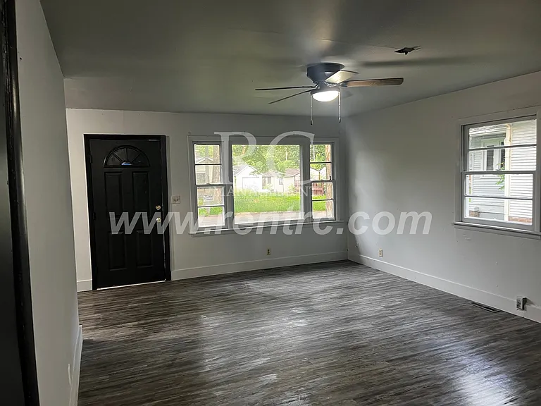 218 Tennessee Ave — Photo 7