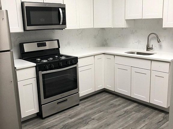 4th image of 11 Ashton Pl #204