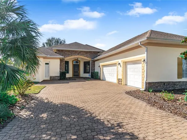 5400 Emerald Bay Ln, Lady Lake, FL 32159