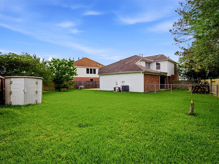 3711 Slocom Dr — Photo 45