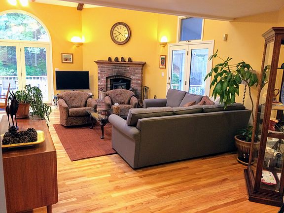 5th image of 9 Walden Ct