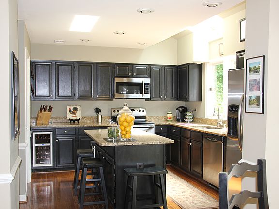 Kitchen with SS and granite