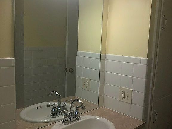 4th image of 1629 Kantner Dr
