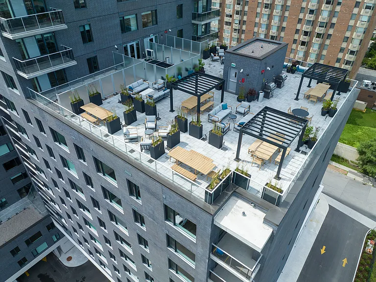 165 Chapel St — Photo 32