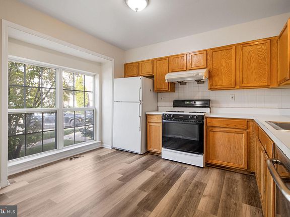 5th image of 21209 Bunyan Cir #165
