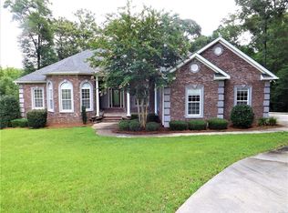 214 Grayton Ln, Enterprise, AL 36330