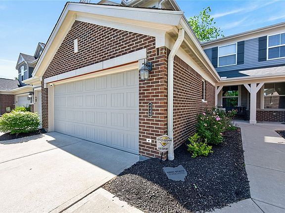 3rd image of 4446 Fairway Ln