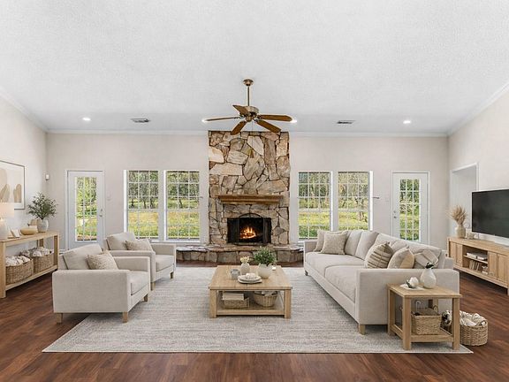 5th image of 7825 Hughes Ranch Rd