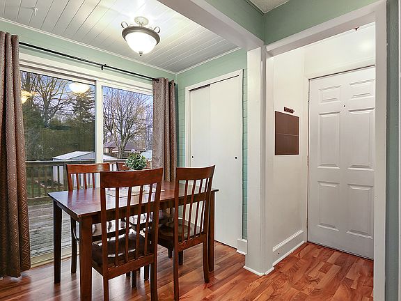 3rd image of 1108 Marquette Ave