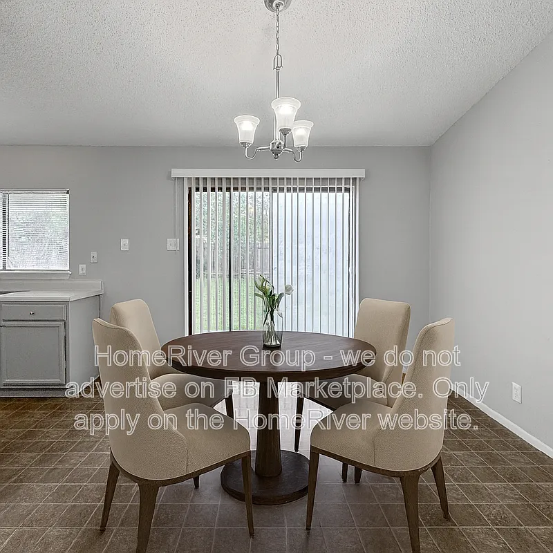3 bed, 2.0 bath, 1075 sqft, $1,545 — Photo 4