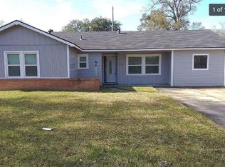 2317 Butler Dr, Orange, TX 77630