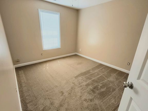 3rd image of 2408 Gelsinger Ave