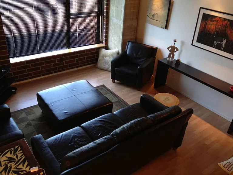 Mercury - Residential — Photo 24