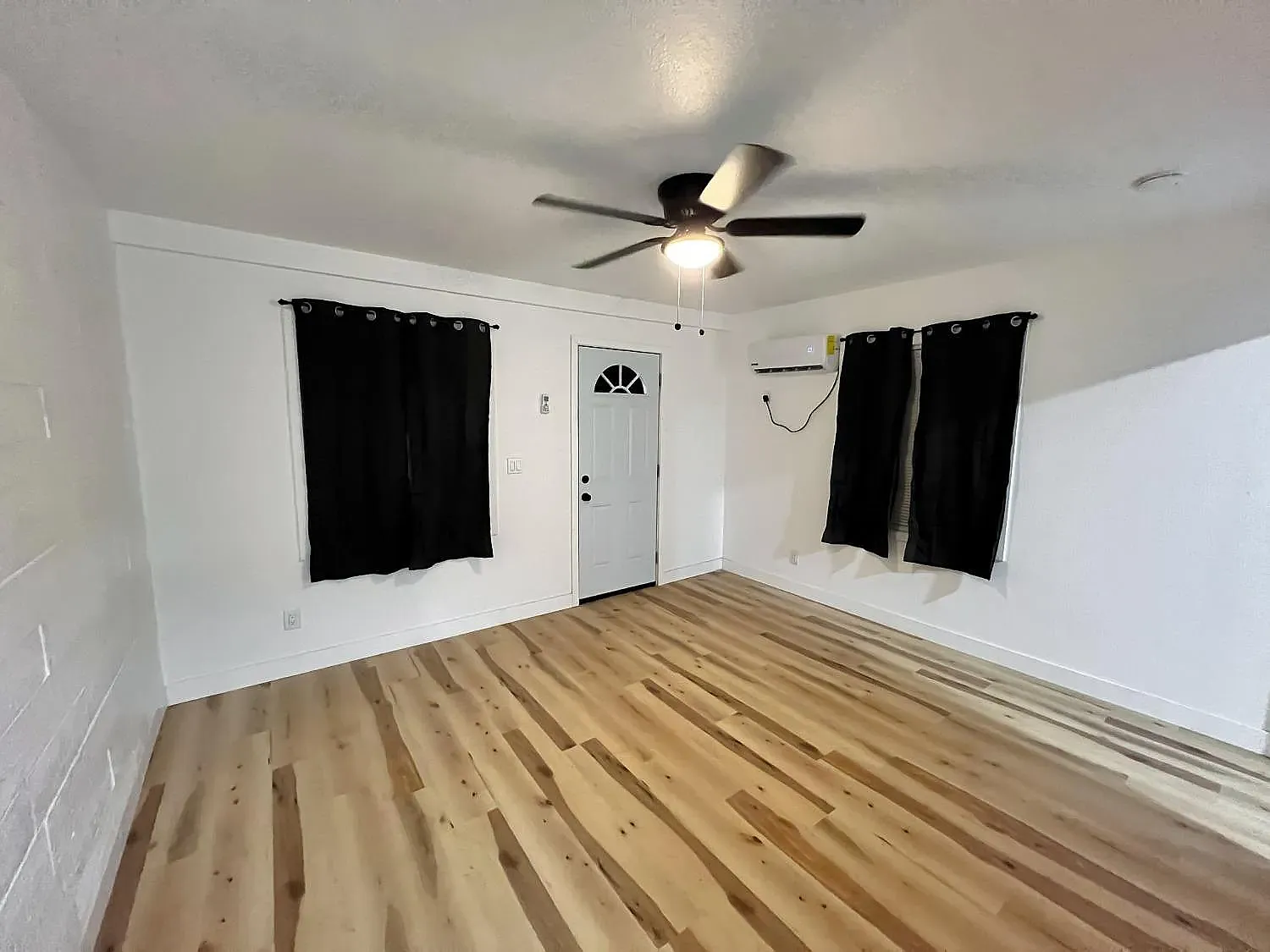 1 bed, 400 sqft, $1,550 — Photo 4