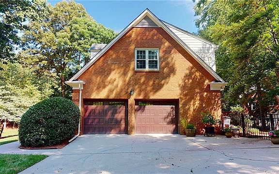 3rd image of 7401 Lawkins Ln