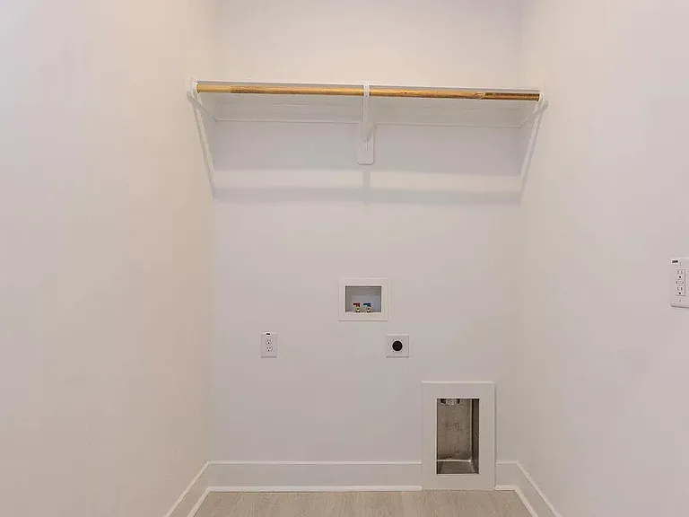 274 Wendover Pkwy — Photo 19