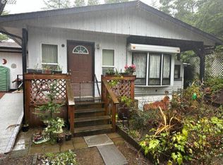 40 Easy St, Florence, OR 97439