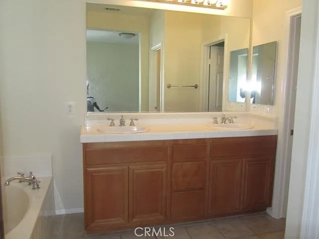46 Strawflower St — Photo 22