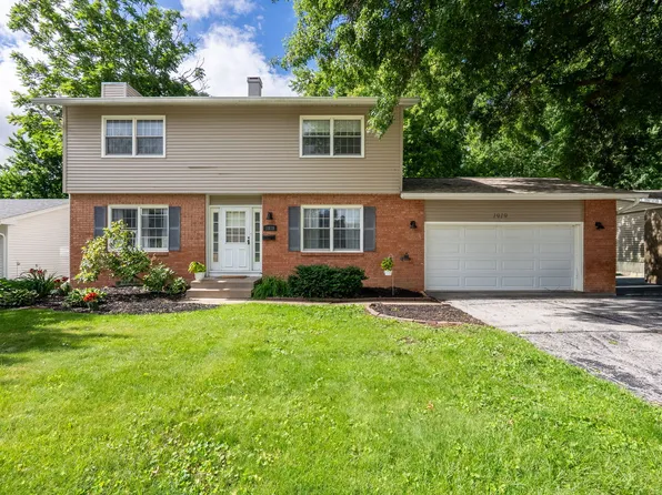 1919 E 32nd St, Davenport, IA 52807