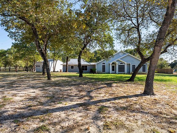 3rd image of 104 scenic oak