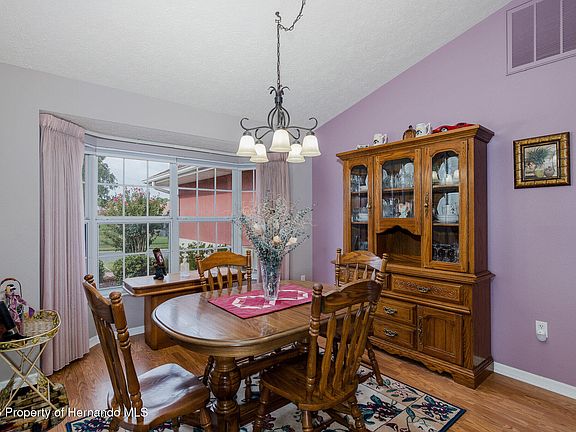 5th image of 10351 Flag Rd