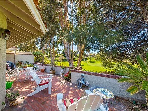 3rd image of 37 Sausalito Cir W