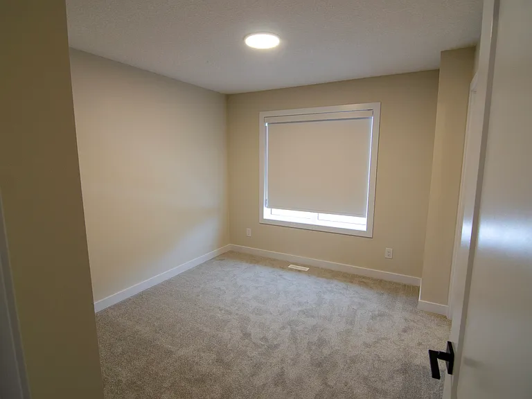 4703 32nd Ave — Photo 176