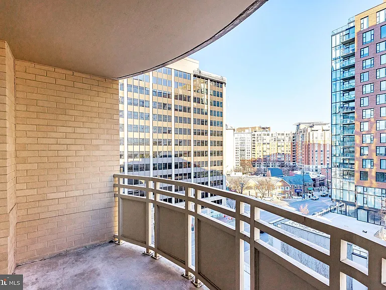 4801 Fairmont Ave #713 — Photo 11