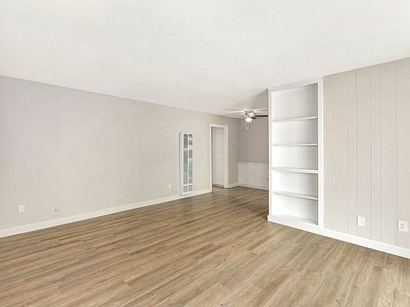 2nd image of 1306 E 18th St E APT 103