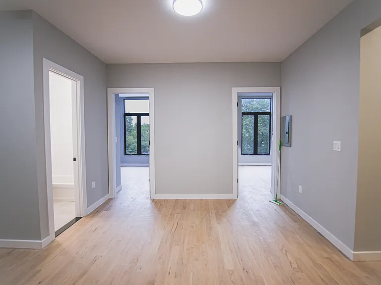 2819 Clarendon Rd #3A — Photo 3