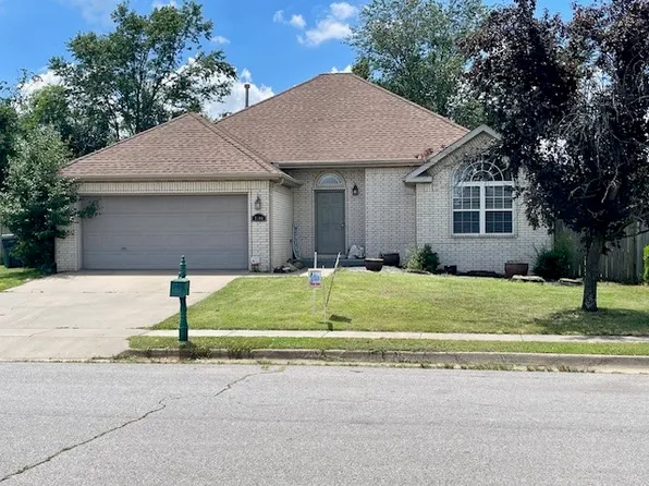 3500 S 3rd St, Rogers, AR 72756