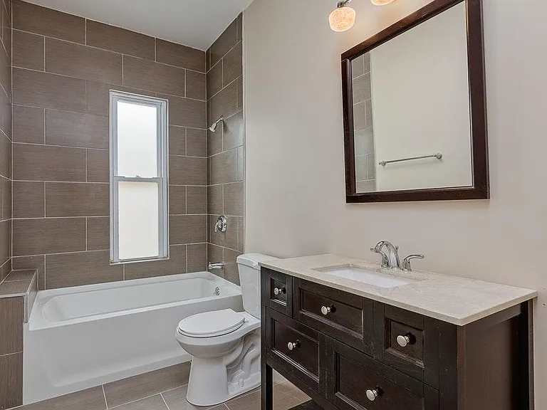 358 Meridian St #2 — Photo 7
