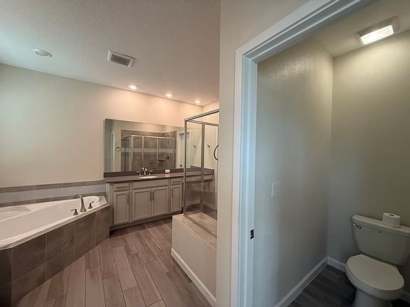 5th image of 1337 Silver Moon Ln