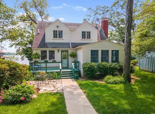 1329 E Northshore Dr, Syracuse, IN 46567