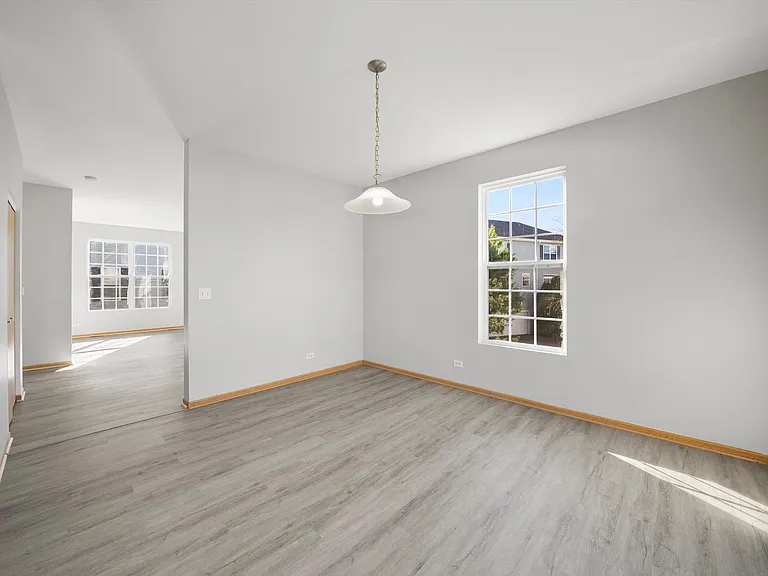 1688 W Turtle Creek Ln — Photo 4