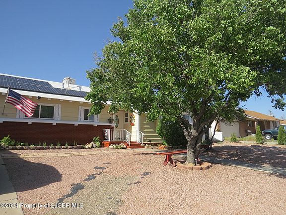2nd image of 4020 Cedar Dr