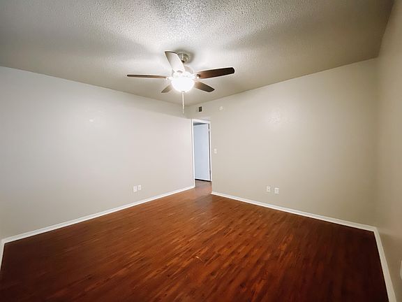 2nd image of 900 NW 24th St #Paseo24-820-2