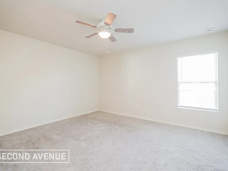 1025 Halby Ave S — Photo 15