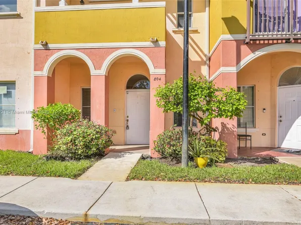 804 N Santa Catalina Cir, Pompano Beach, FL 33068