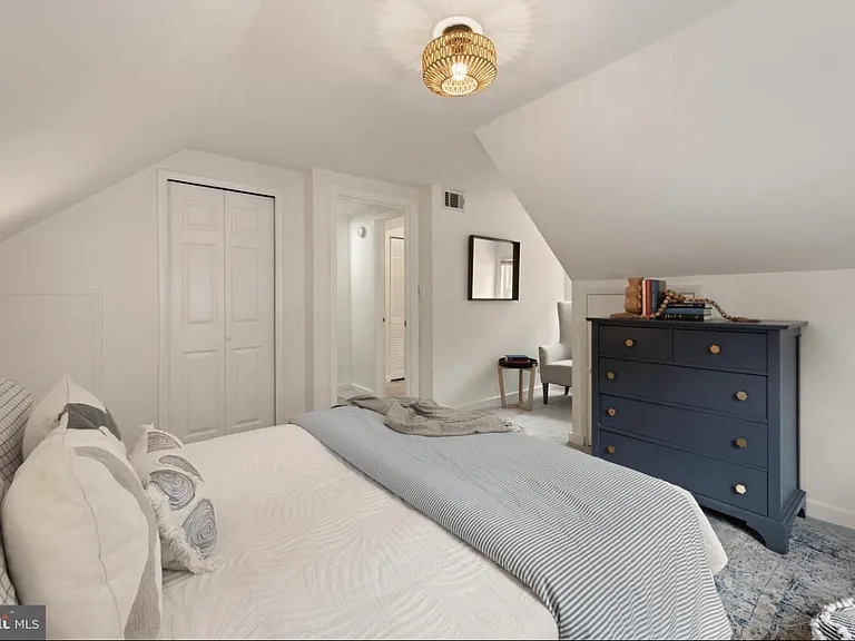10211 Calumet Dr #1 — Photo 2