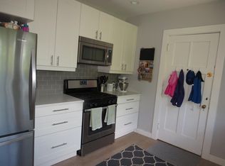 1416 Lee St APT 2, Evanston, IL 60202